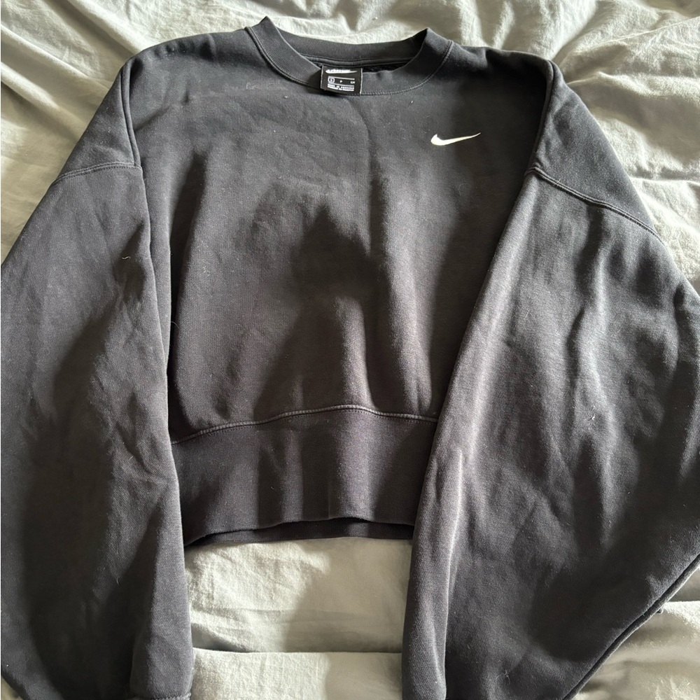 Nike crop sweatshirt